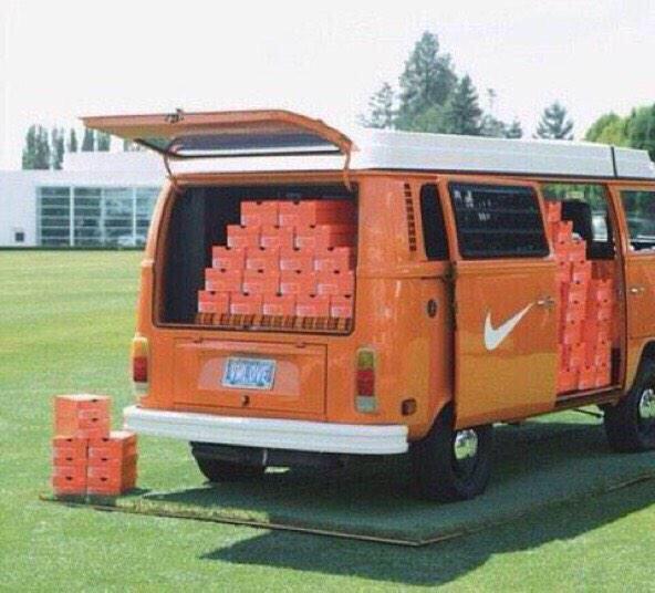Amazing_Nike's tweet photo. RT IF YOU WISH YOU HAD THIS http://t.co/04dvCel01I