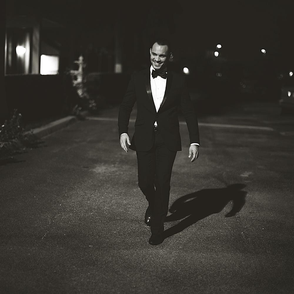 Hunter_DP's tweet photo. After a long day at work its time to smile and walk away. #dapper #actorslife #Miami #Hunter_DP #HDP http://t.co/wBpWflqDoD