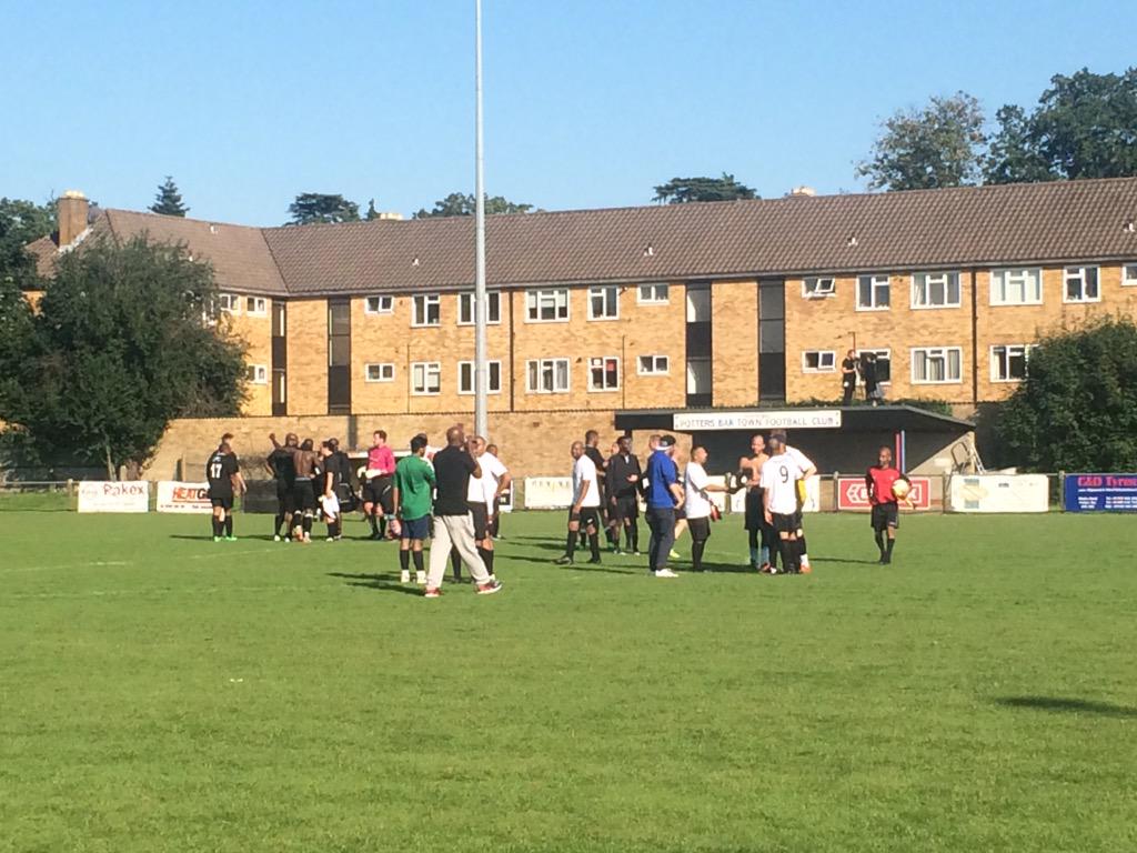 BuddyBudstar's tweet photo. @makeawish_cfm big up to the DNB lads beating the UKG 3-1. Great game. Big up @Elmatador3 @DJChaps1 http://t.co/PasOFQVoBz