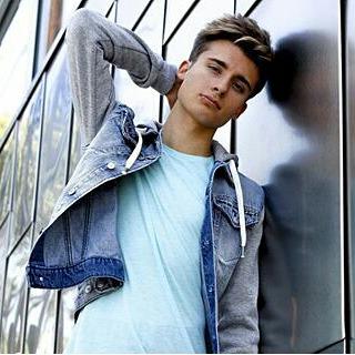 WeAreCOLLINERS's tweet image. #ProjectColliners @WeeklyChris  ♥.♥