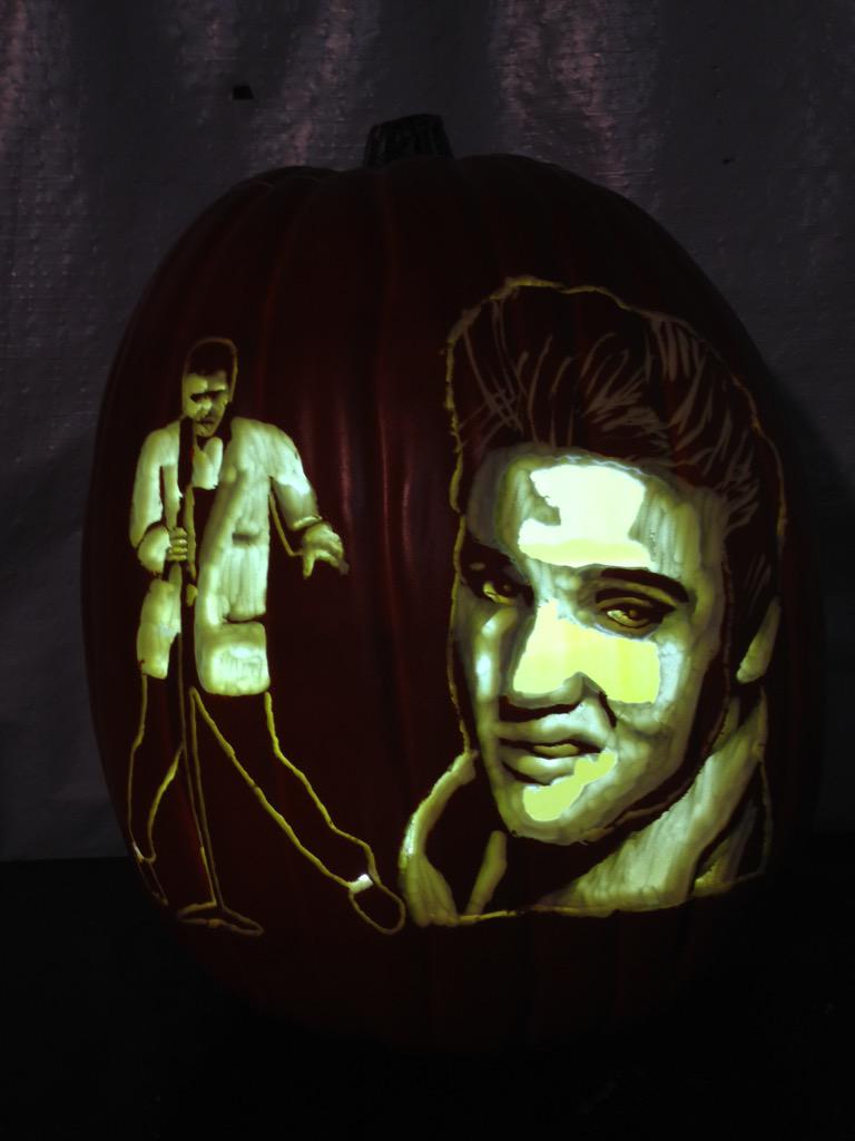 Wouldn't it be cool to have some my pumpkins displayed @rock_hall <a href="/RockAndRollHall/">RockHallOfFame</a> this Fall??