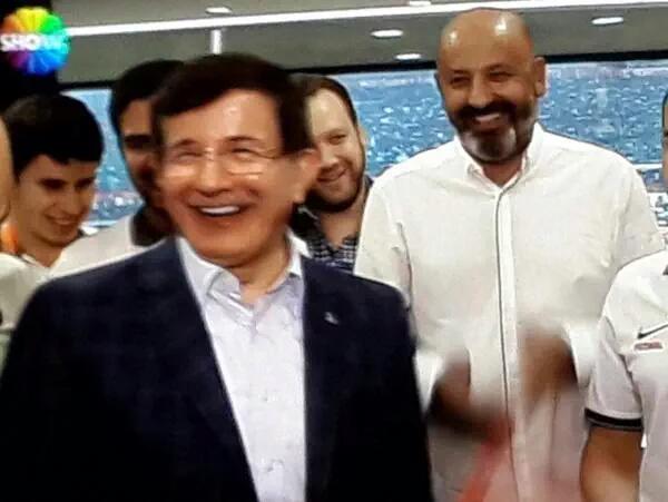 Şehitlerden haberim yokmuş gibi çek pampa ..