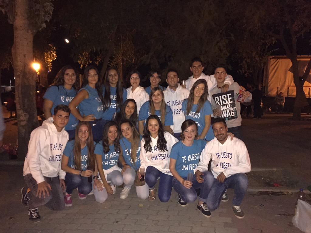 Lrousse7's tweet photo. Aún así, ha sido un placer sumar otra feria juntos, nos vemos pronto familia!❤️ http://t.co/02WbQt12zw