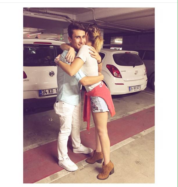 mustafabeerkk's tweet photo. İyiki Doğdun Melek ❤️❤️ @Gizem__Karaca http://t.co/VSioOtujHi