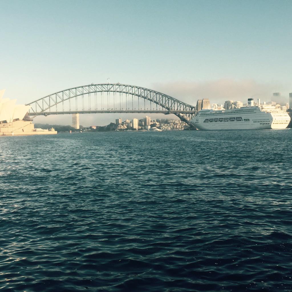 NickyWill100's tweet image. Reward for morning run. Gotta love our city #sydneyspring