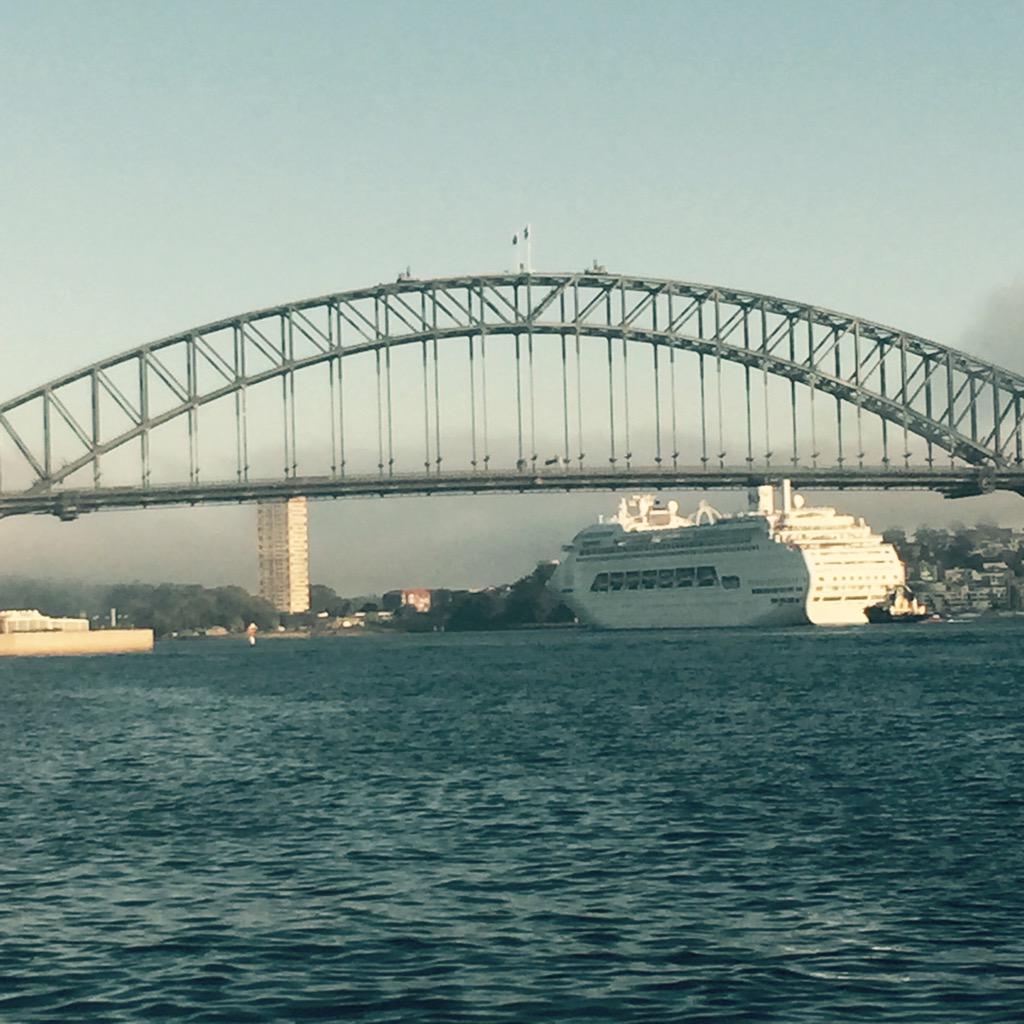 NickyWill100's tweet image. Reward for morning run. Gotta love our city #sydneyspring