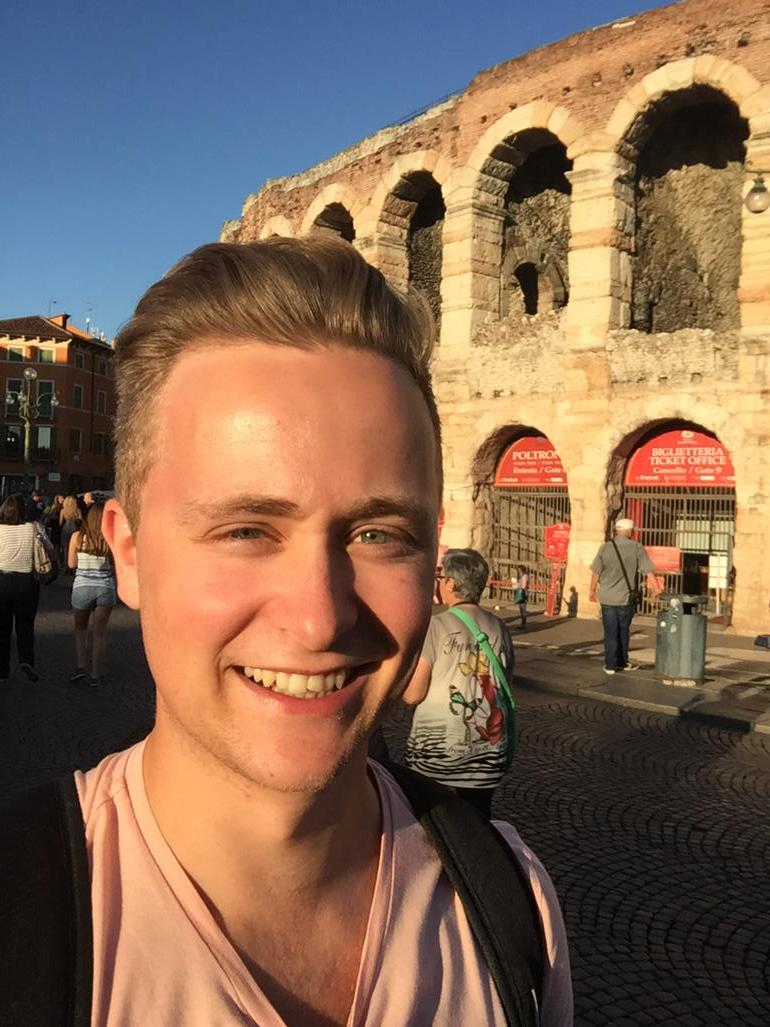 At Venice Arena waiting to see Aida this evening. Who knows, maybe one day I'll perform here... Fingers crossed!