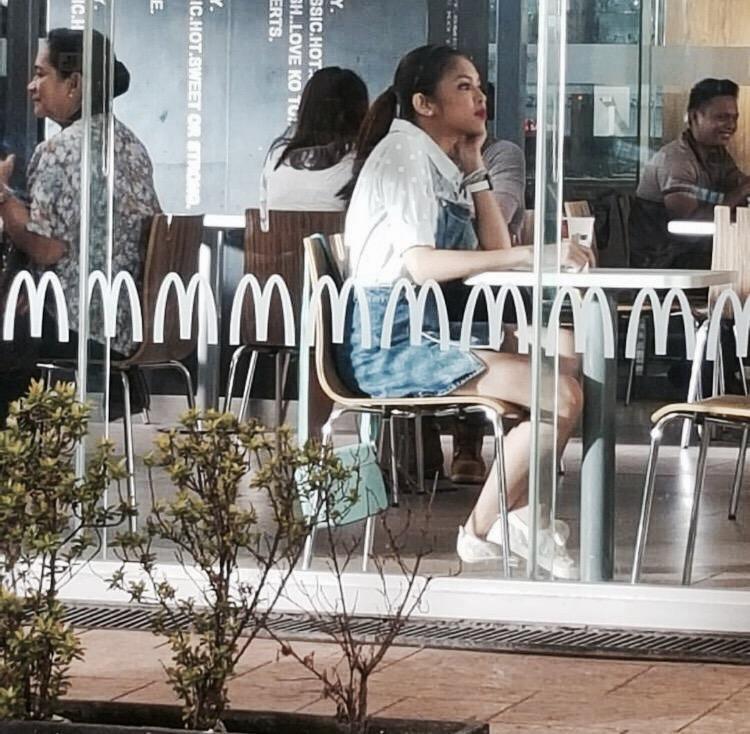 MAINEgoals's tweet photo. Maiinis ka pa ba sa haba ng commercial kung sila naman ang makikita mo? COMMERCIALSERYE! <3 @mainedcm #ALDUBSaveMaine http://t.co/JmB7YlBmLm