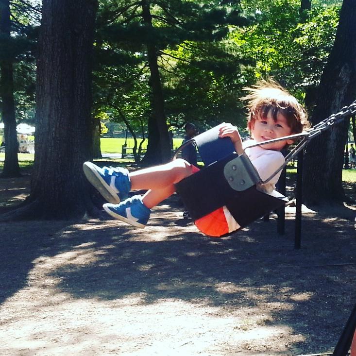 sandro_pozzi's tweet photo. Se nos va el verano en @CentralParkNYC #CentralPlay @NYCParks http://t.co/UZ4BpBs7Oo