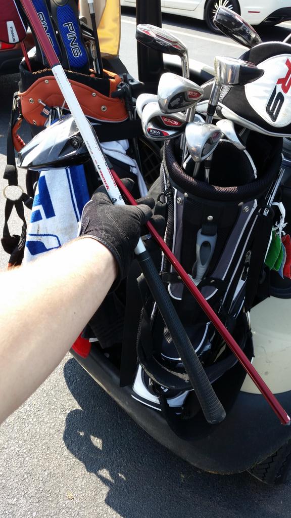 MikeLockerman's tweet photo. Well it was a nice run! At least it ended after a beautiful drive! RIP #taylormade #r9supertri http://t.co/1BEcbvofUU