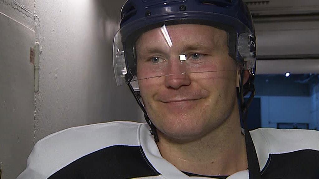 TV4Sport's tweet photo. TV: Djurgårdsstjärnan valde bort miljonbelopp i KHL - ville tillbaka till Stockholmsklubben. http://t.co/kMNnEJnGzL http://t.co/MBG12Fh7XH