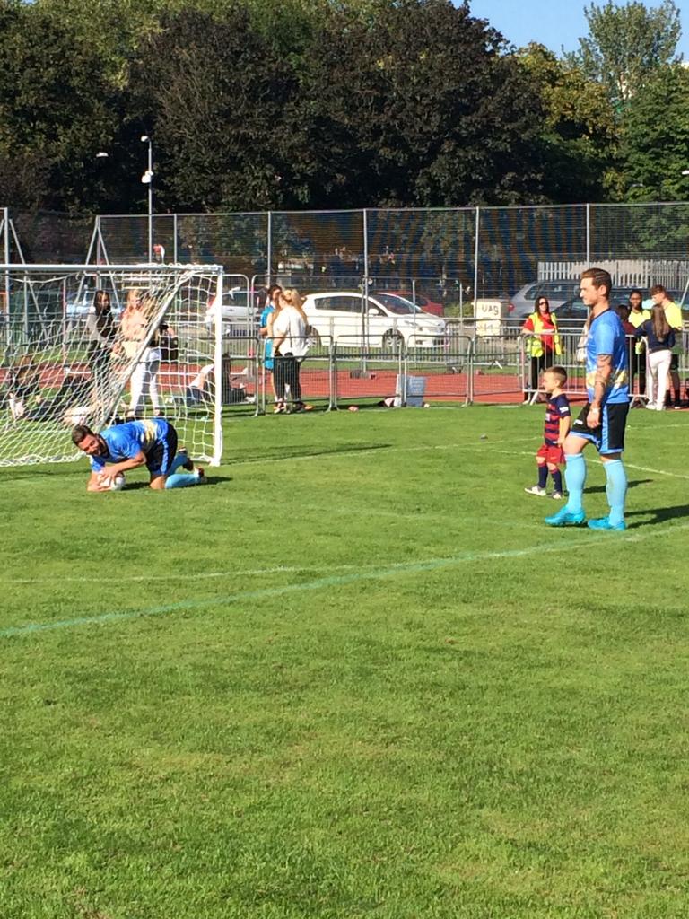 Sarspriggs's tweet photo. Thank you for playing football with George @RicciGuarnaccio at @SoccerSix today! He loved it! http://t.co/xZsuftWKZ7