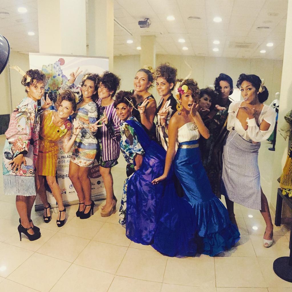 hindasselman's tweet photo. #tingitana #fusion #jbala #flamenco #caftan #fashiondesigners #designers #didi #hind http://t.co/0JsWPg4IaJ