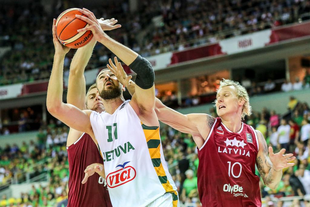 Raptors's tweet photo. 2 games = 2 wins for @JValanciunas and Lithuania at #EuroBasket2015. JV put up  15pts, 7reb &amp; 2blk against Latvia http://t.co/UCMx38LVD7