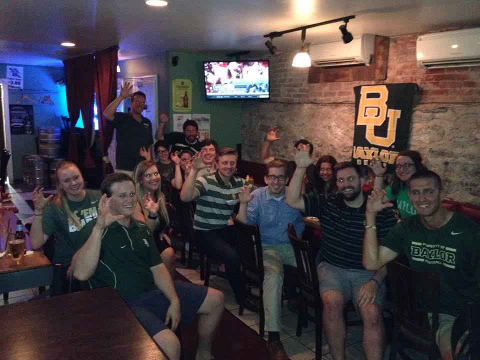 BUPhillyAlumni's tweet photo. Great turnout for our 1st Philly watch party! Thanks to everyone who came out to watch us beat SMU. Sic'em Bears! http://t.co/pzFJHH3zo6