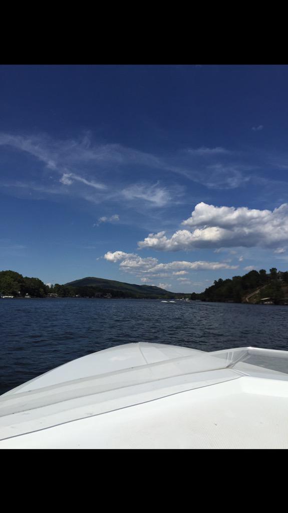 PayneHRoberts's tweet photo. Great way to finish off a #WoooPigWeekend. http://t.co/XzNWGIJLdj