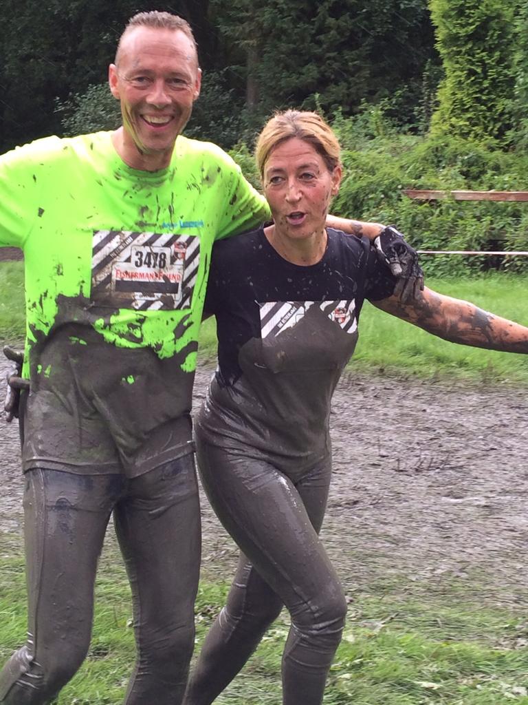 Eric_Temmink's tweet photo. #SMR15 Héééél veel modder, maar vooral veel lol gehad. @StrongmanRunNL http://t.co/IcHoQvx4Am