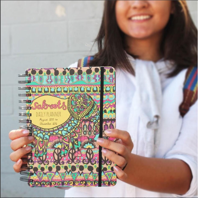 Sakroots's tweet photo. Organize in color! #sakroots #SRinSession #backtoschool #agenda #colorfulart π·: @that_cool_girl http://t.co/jdKk8UBfmr
