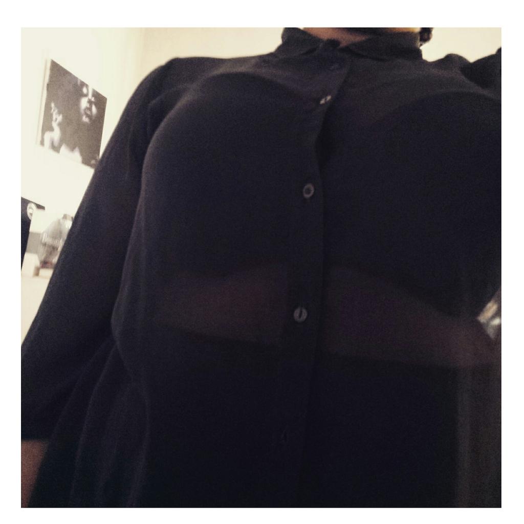 UKafrolista's tweet photo. Yay! I have an outfit for tomorrow @blogger_hangout #BFLW
Its a bit out of my comfort zone,but I like that! #fearless http://t.co/PwYDqDqGhn