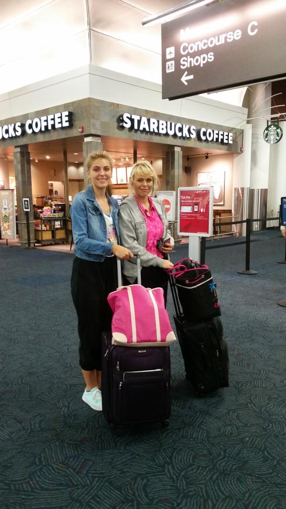 HartmannConnie's tweet photo. And they're off to Cali for 3 weeks.  The first of, I'm sure, many travel adventures together. http://t.co/1ddiUbrydh