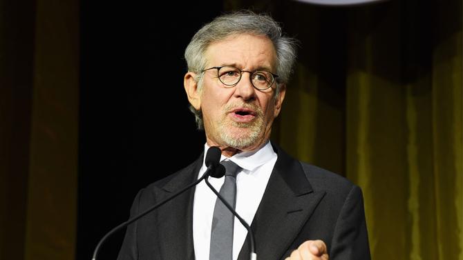 Variety's tweet photo. #ICYMI, Steven Spielberg's DreamWorks is leaving Disney, possibly for Universal. http://t.co/JExNnCf6R9 http://t.co/eXc7lfFT3i