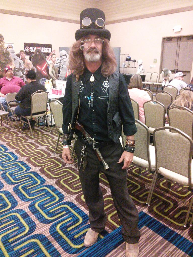 ArkLaTex ComicCon tweet media