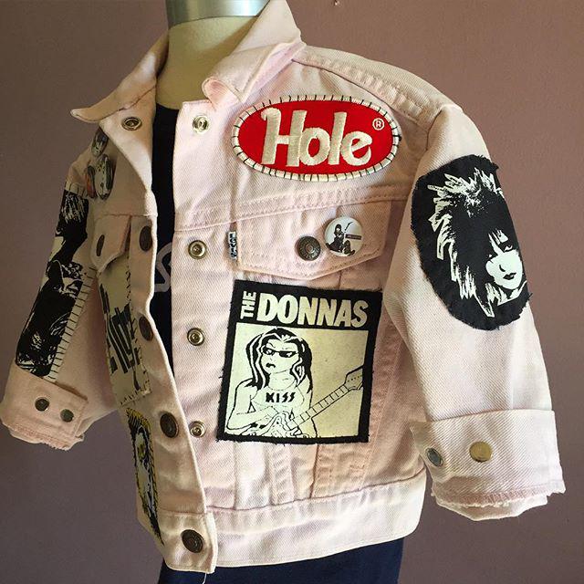 meatballclothes's tweet image. This is the girl power jacket #girlpower #rockerkid #rocknroll #vintagelevis #vintagelevis… ift.tt/1OolNZO)