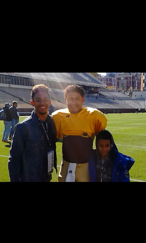mrtwoshoez23's tweet photo. @ArticeHobbs is still hoping to get an opportunity to play with @smooov and @GeorgiaTechFB!!!
#WeChasingGr8ness http://t.co/b1ufS6cPKA