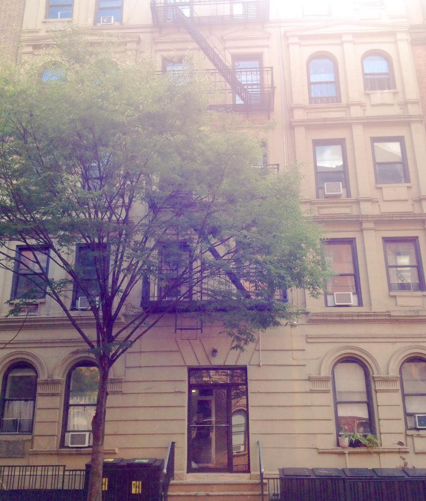 BeadeBa's tweet image. Nothing like living in the Upper West Side .