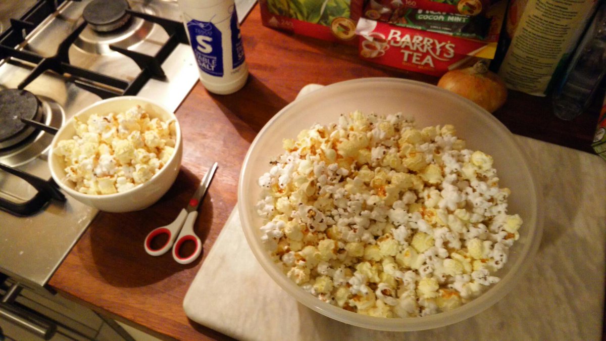 TheForgetfulDM's tweet image. Nothing like making your own popcorn! #CornudeMushroomKernels #PopcornFun! W/ @Zyanah_IE