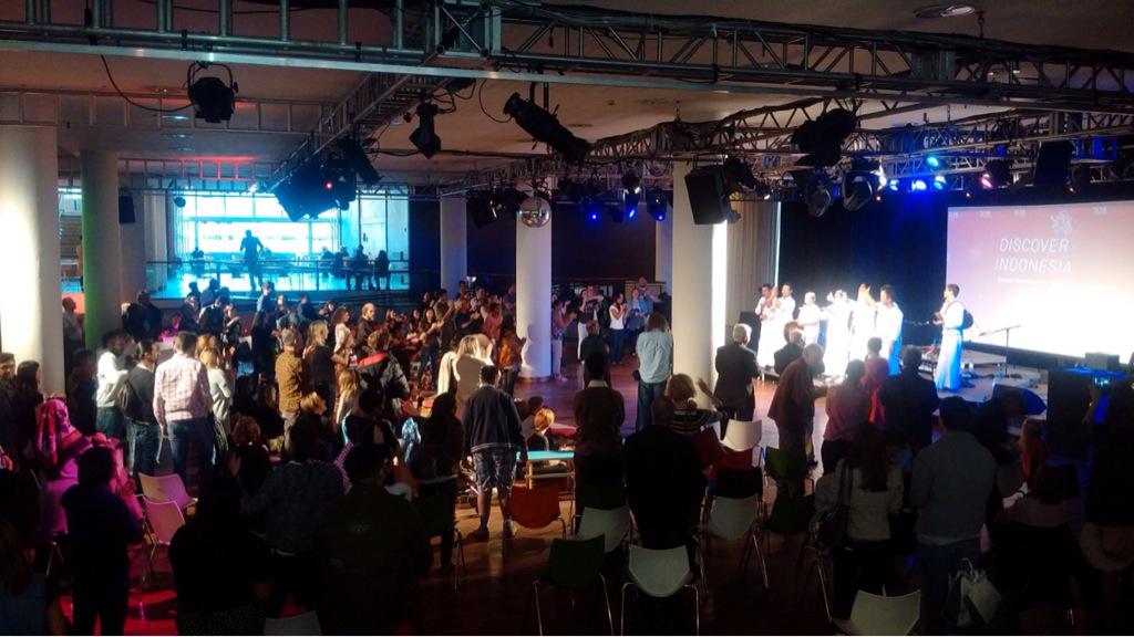 Sukses Buat KANDE Standing Ovation di South Bank Center London <a href="/ubietraseuki/">Ubiet Raseuki</a> <a href="/MusikitaRecords/">Musikita Records </a> <a href="/AseanJazz/">Asean Jazz Festival</a>