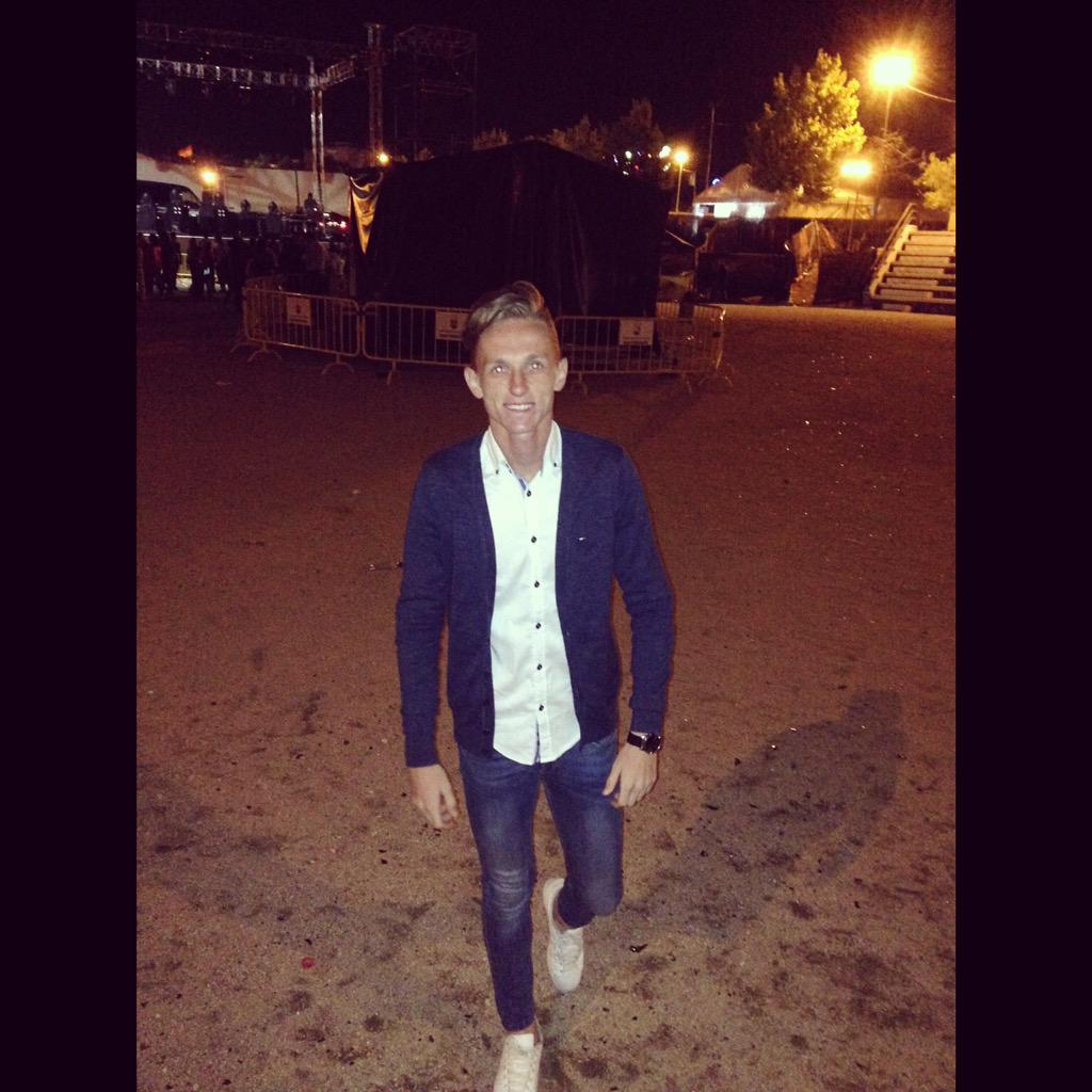 FliganK's tweet photo. Fiestas alcorcon.🎊🎉 http://t.co/BBjAU0f3xP
