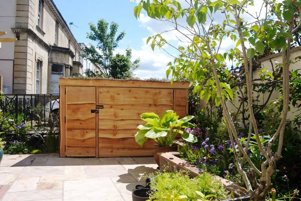 peddlersroof's tweet photo. New design: #bikeshed and incorporated garden #shed. http://t.co/c7IW3omp0e