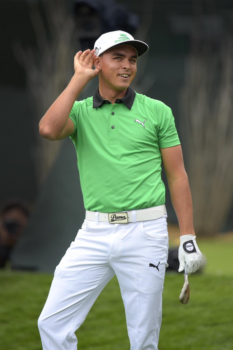 PGATOUR's tweet image. Rickie Fowler's front 9 today ...
- 0/7 fairways
- 9/9 greens
- 4 birdies
- 0 bogeys
- Tied the lead

What?