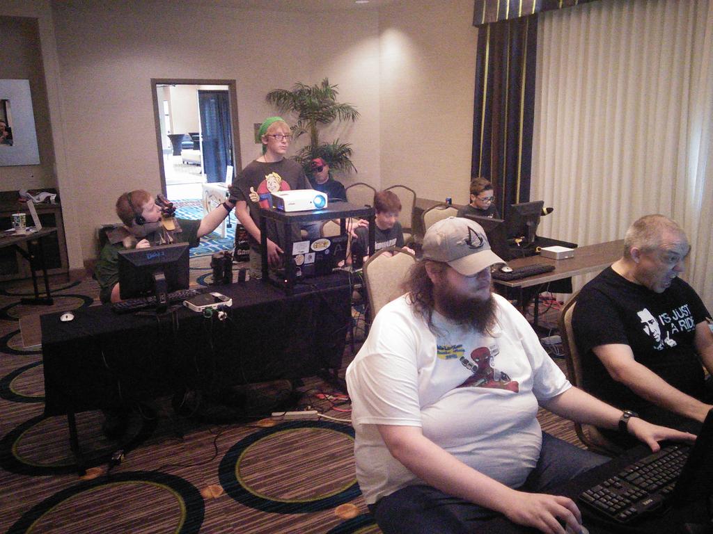 ArkLaTex ComicCon tweet media