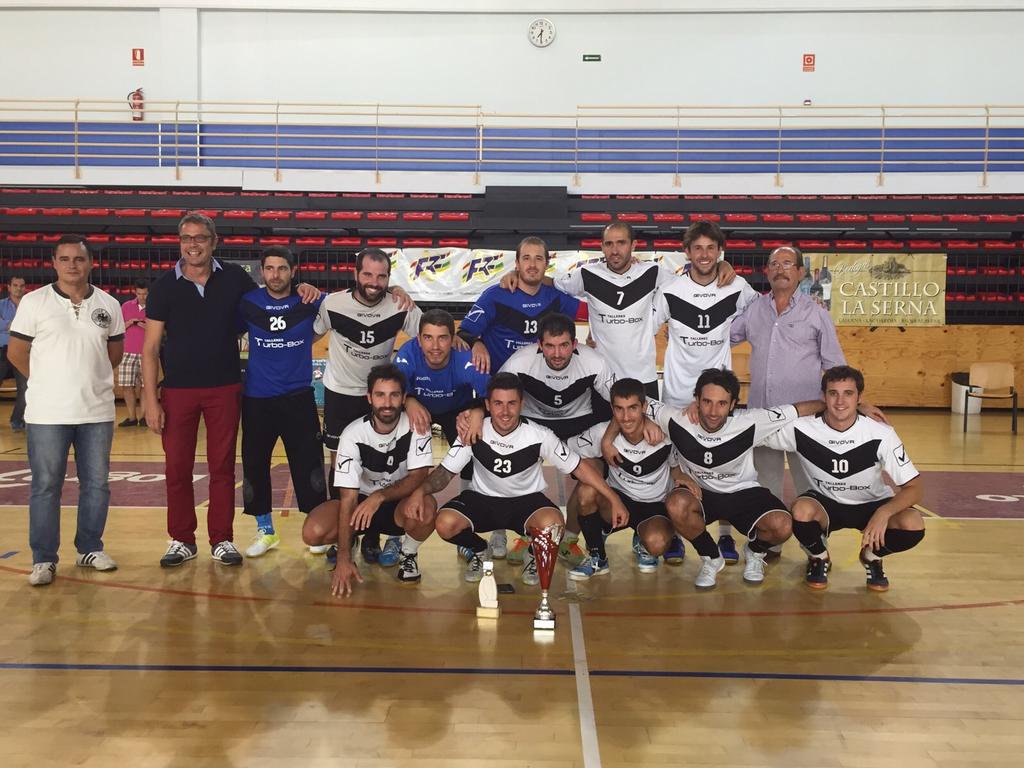 Turbo Box de Pamplona, campeón #IICopaSanMateo2015. El concejal Pedro Sáez Rojo participó en la entrega de premios