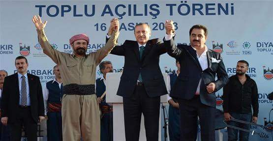 Lanet gelsin verin şuna 400vekili ne hali varsa görsün. Evlatlarımızı bunun egosuna Şehit vermeyelim yeter.