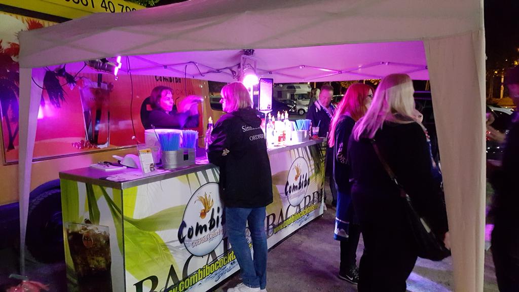 CombiboCocktail's tweet image. Bei den Huskies