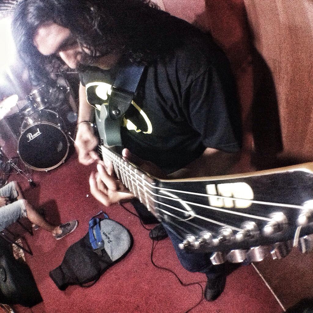 BandSpace_SD's tweet photo. #DUFTP #LTD Día de ensayos en nuestra sala! http://t.co/rkznRKSJ30
