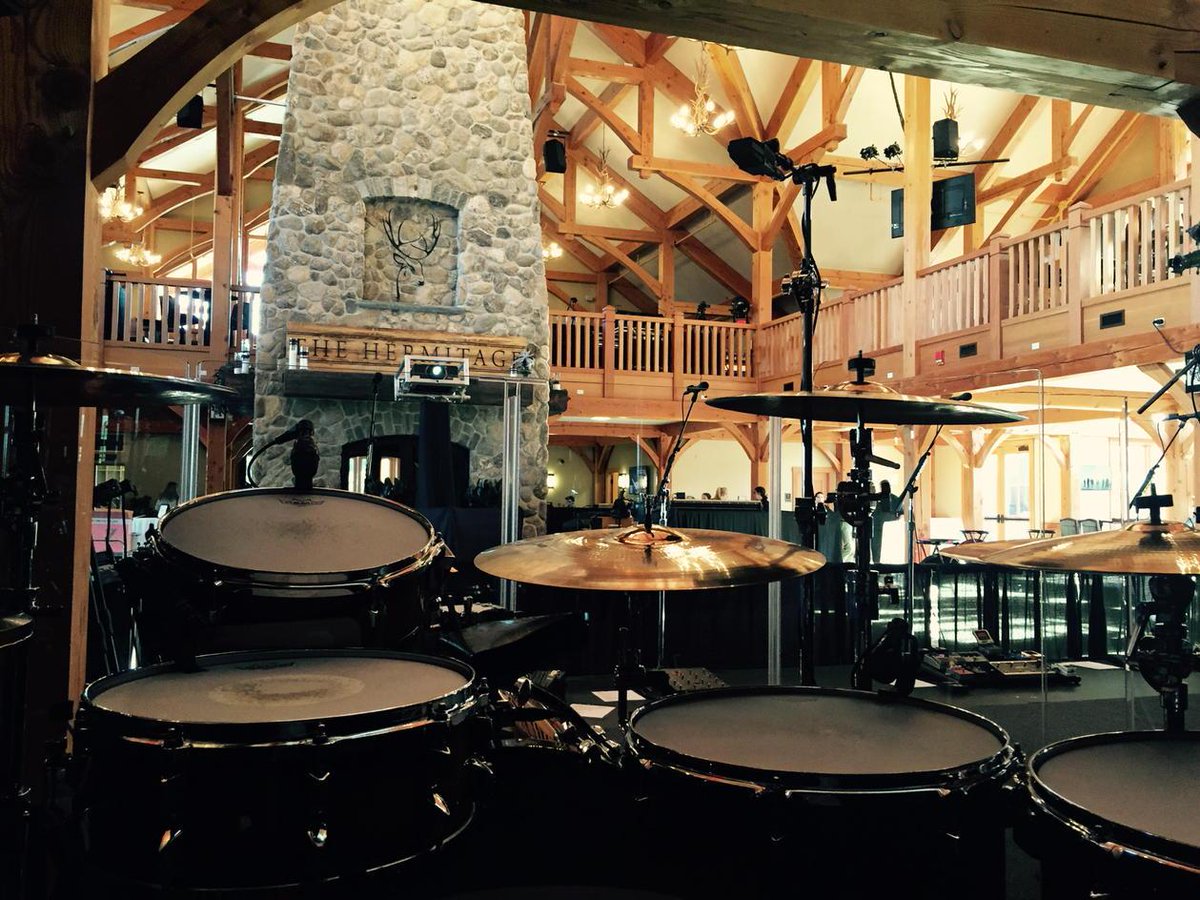 HermitageClub's tweet image. Getting ready for the show tonight! #stageview #soundcheck
