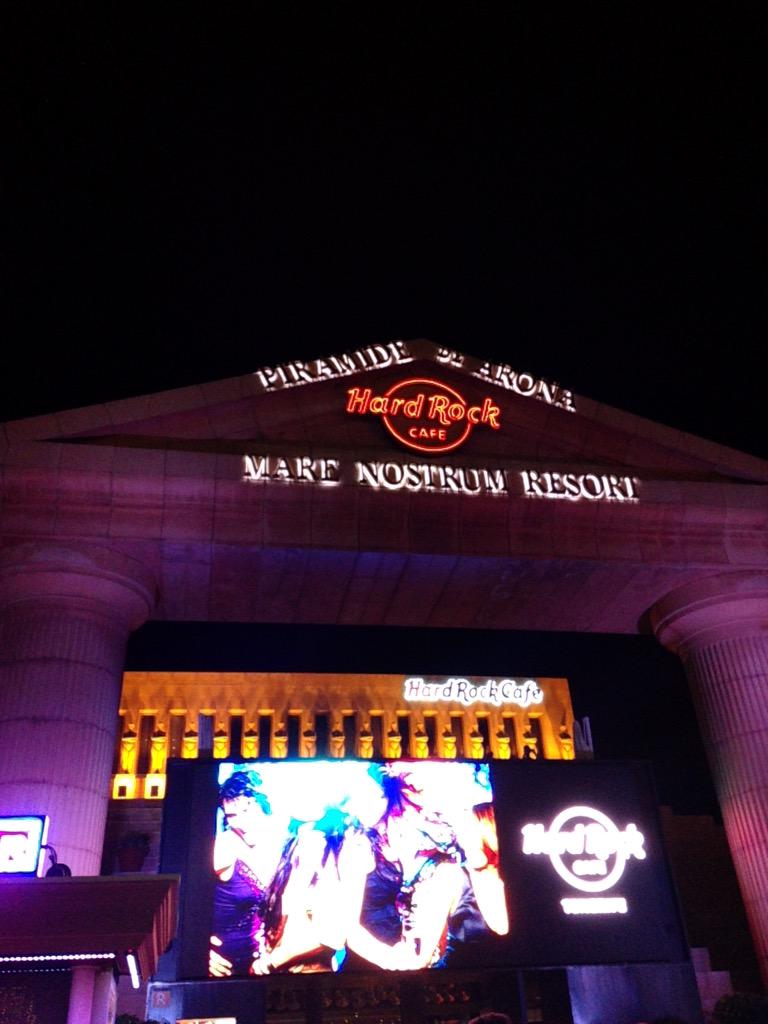 AlanONeill1994's tweet photo. 5 star food and 5 star restrooms #Tenerife #thisishardrock @HRCtenerife @ http://t.co/nrxXl8fC79