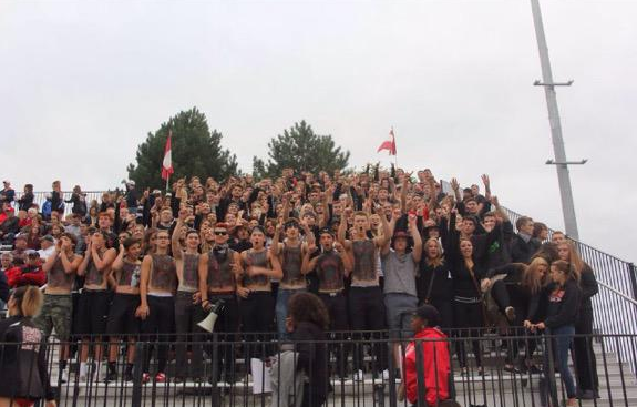 TheD_Zone's tweet photo. #TheDZone Student Section Showdown WAR Round 1 (http://t.co/r1NsrdGYKW)

RT for Mona Shores
FAV for Romeo http://t.co/aiIKm5dea8
