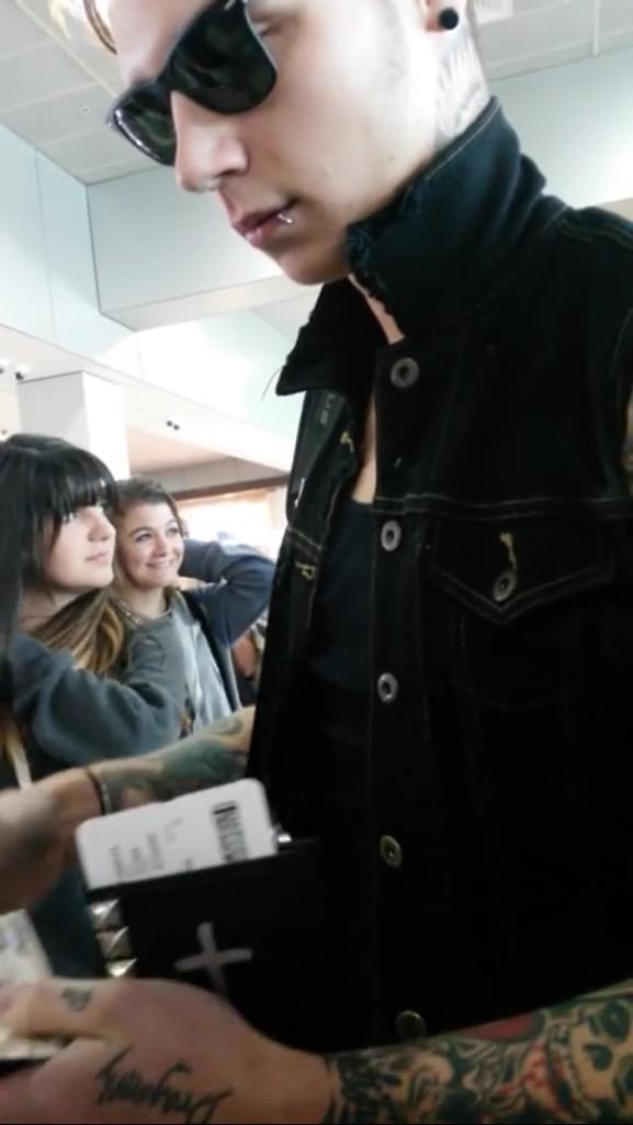 lowqualityandy's tweet image. 