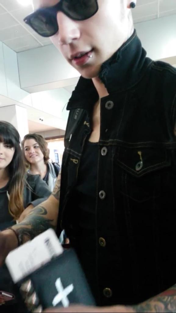 lowqualityandy's tweet image. 