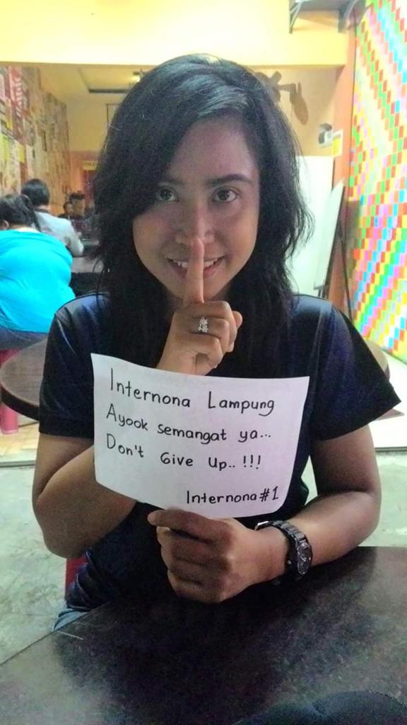 nQ_alvenher's tweet photo. Hiii @Internona_Lpg ada salam nih dari mb @yenny_internona. Cc @Silvasarry @vijemelova @RianyMonelle @zelfiayulestari http://t.co/UApudKkqTp