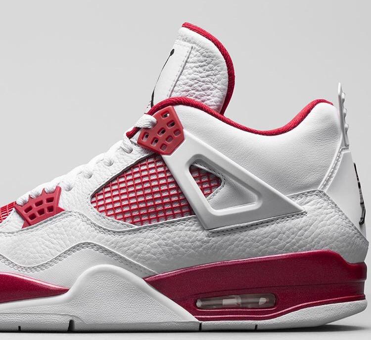 SneakerHooked's tweet image. Spring 2016.