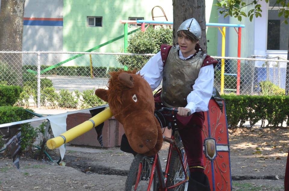 CD9_Morelia's tweet image. ¡Arre Caballo! 🐎😂 @bryanmouque 😊 #SoyCoder @somosCD9 😊 😊