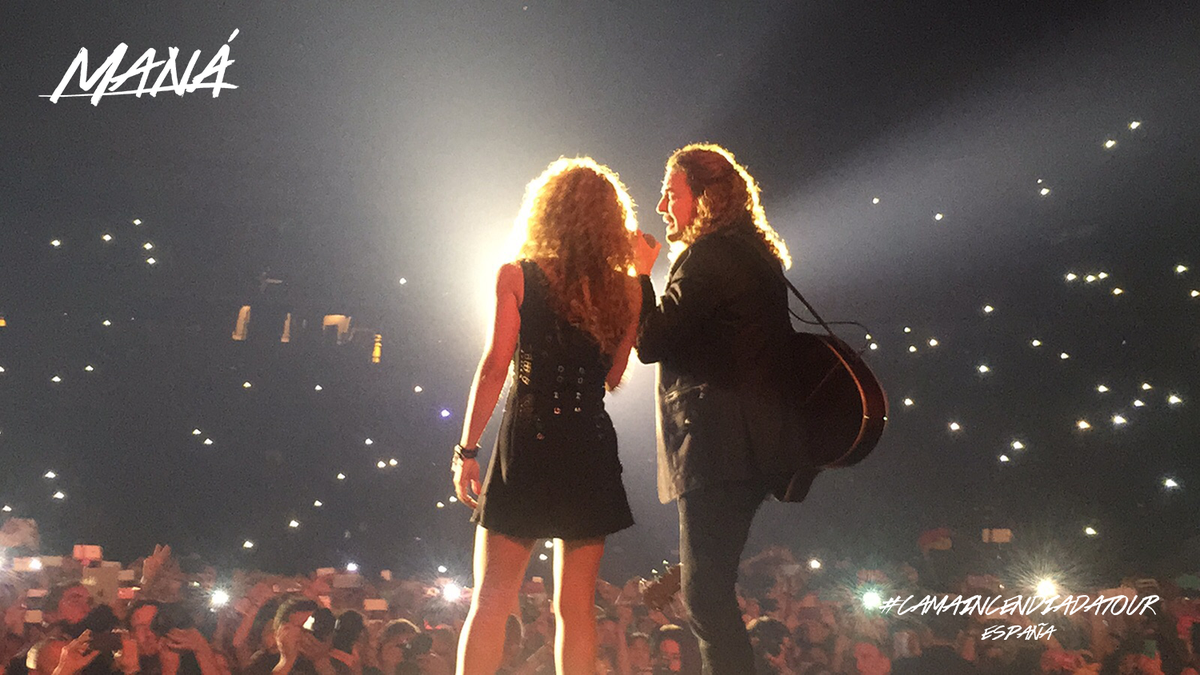 manaoficial's tweet image. ¡Qué momento tan especial compartimos hoy con @Shakira​! #MiVerdad #CamaIncendiadaTour (foto: Pepe Díaz)