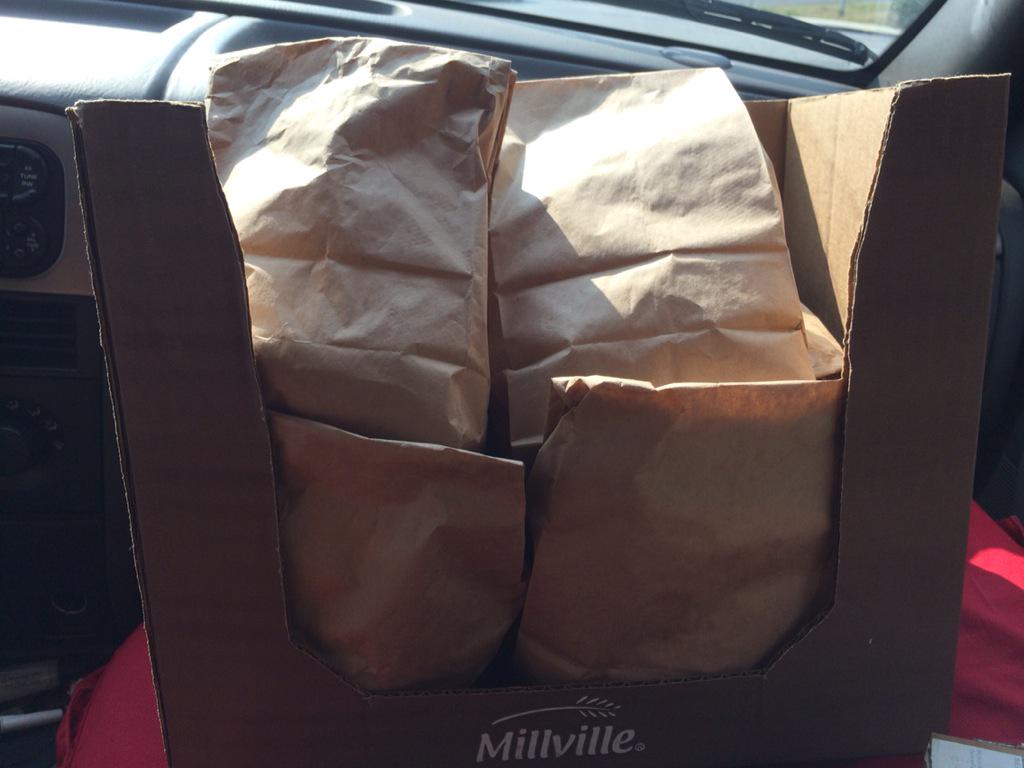 SpacemanPope's tweet image. TODAY WAS A SUCCESS! FED OVER 75 PEOPLE! LIKE my organization SPACEMAN FEEDS THE GALAXY! facebook.com/pages/Spaceman…