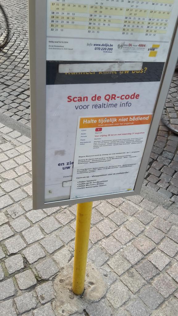 Eline_Vere's tweet photo. @delijn Jammer dat dit na een week nog niet werd verwijderd.Zowel voor de QR als de verwarring ad bushalte...Bedankt! http://t.co/641xKuZ6ex